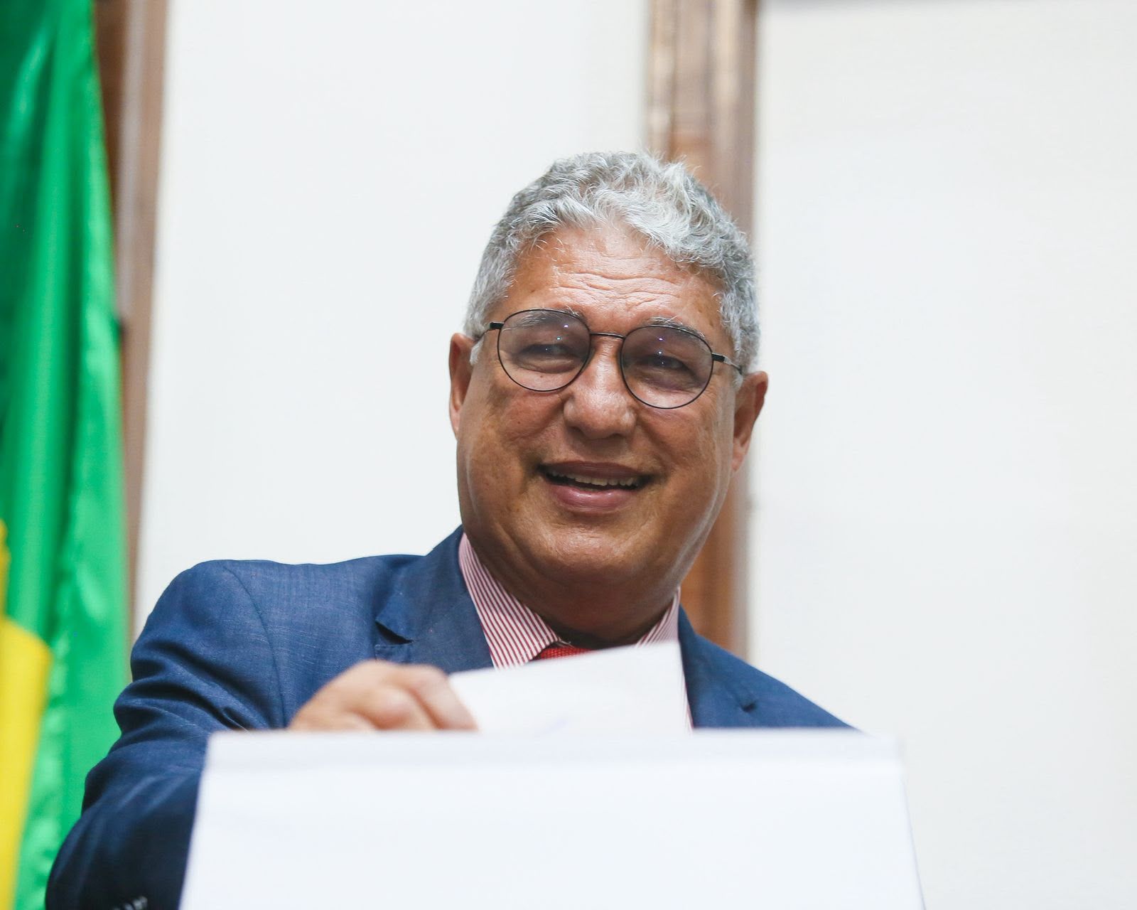 Rosemberg reage a ACM Neto e defende avanço da Ponte Salvador-Itaparica