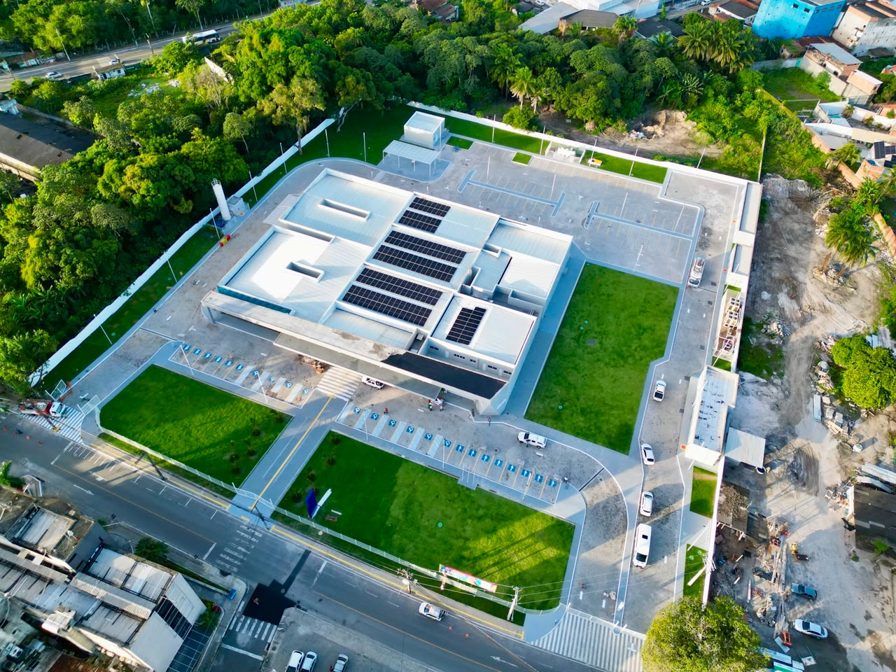 Primeira do Novo PAC, Policlínica de Camaçari será inaugurada na terça-feira
