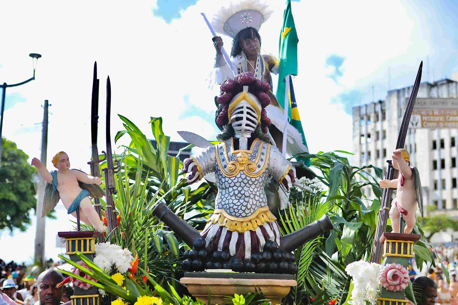 Programação do 2 de Julho começa nesta terça-feira com desfile, shows e atos cívicos em Salvador
