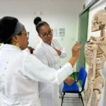 Quer fazer Enfermagem? Curso técnico gratuito abre vagas em Salvador