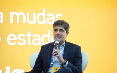 Imagem do post ACM Neto defende revogação da aprovação automática na Bahia