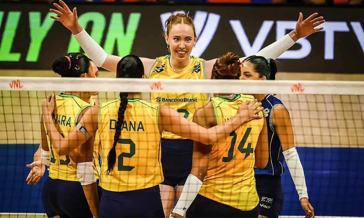 Brasil vence Bélgica e mantém invencibilidade na Liga Mundial de Vôlei Feminino
