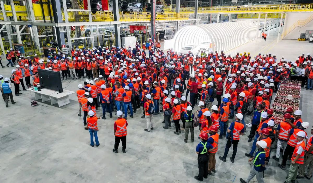 BYD abre quase 400 empregos e dispara rumo a 5 mil trabalhadores em Camaçari