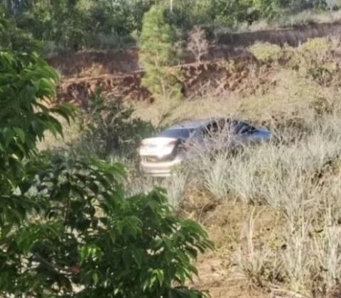 Imagem do post Três corpos são encontrados dentro de carro em Massarandupió