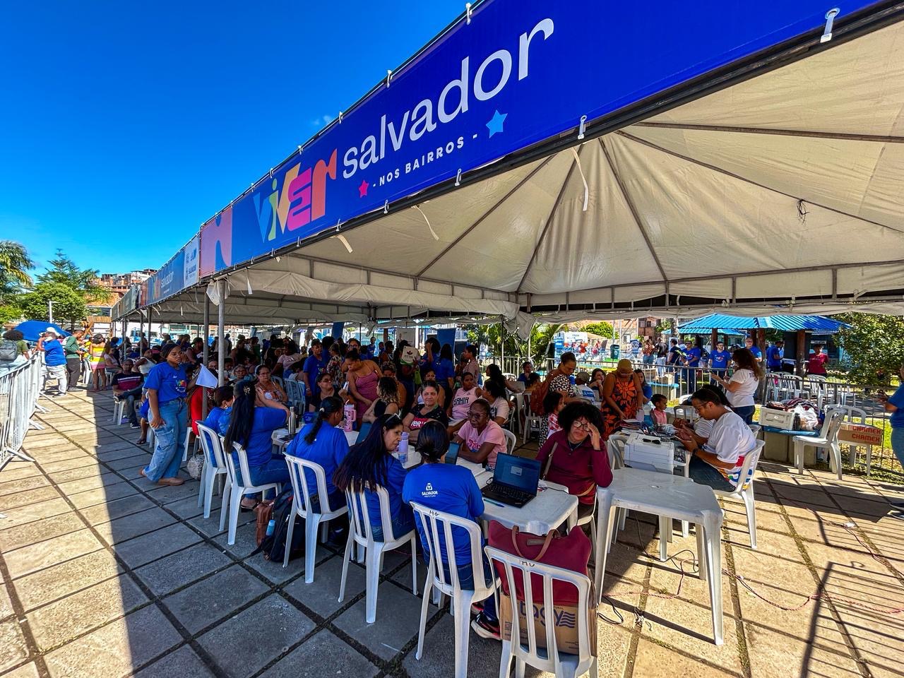 Mutirão em Salvador oferece serviços de saúde, beleza e CadÚnico grátis