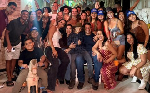 Imagem do post Gildo Baleia reúne multidão durante abertura do São João em Cruz das Almas