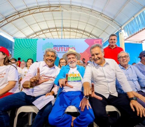 Imagem do post “O Pix foi feito para melhorar a vida do povo”, afirma Jaques Wagner ao criticar Flávio Bolsonaro