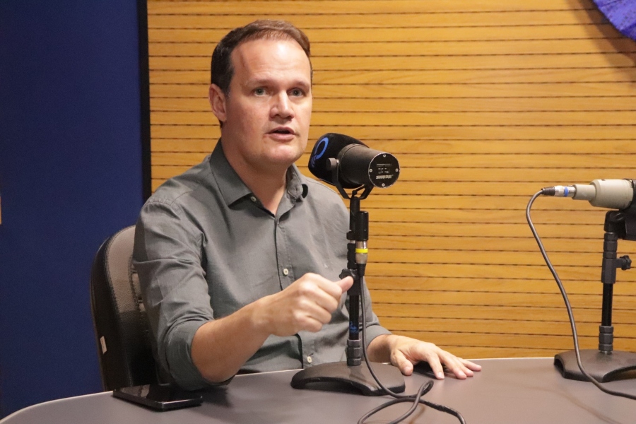 Júlio Pinheiro dispara contra imagem de bom gestor vendida por ACM Neto: “Saco vazio”