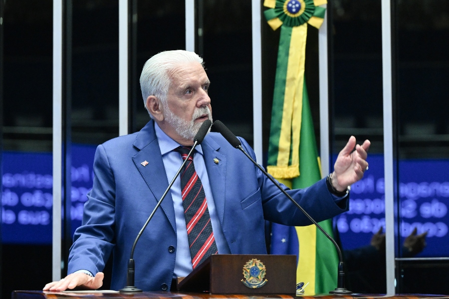 “Humilhar e xingar adversários são velhas práticas do autoritarismo e do coronelismo”, afirma Jaques Wagner ao rebater declarações de ACM Neto