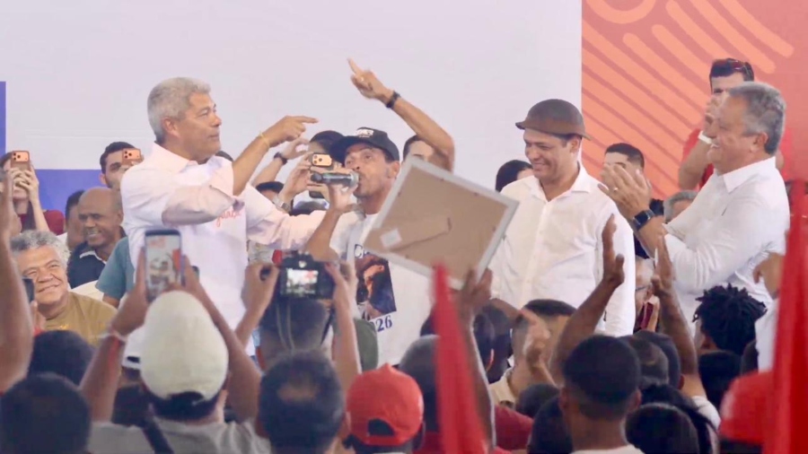 “Esse é o espaço do povo da Bahia”, afima Rui Costa após cena curiosa de apoio popular durante PGP