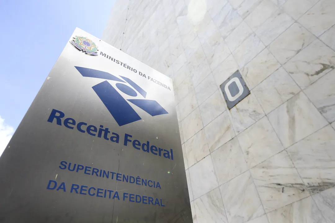 Sonha com concurso? Governo avalia 360 vagas federais com salários que passam de R$ 24 mil