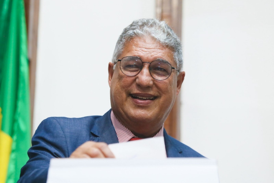 Rosemberg Pinto defende rigor na legislação eleitoral após questionamentos sobre postagem de ACM Neto