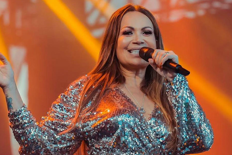 Solange Almeida faz convite para o Pedrão de Lauro