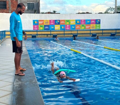 Imagem do post Arena Aquática de Lauro de Freitas retoma aulas gratuitas de natação e hidroginástica