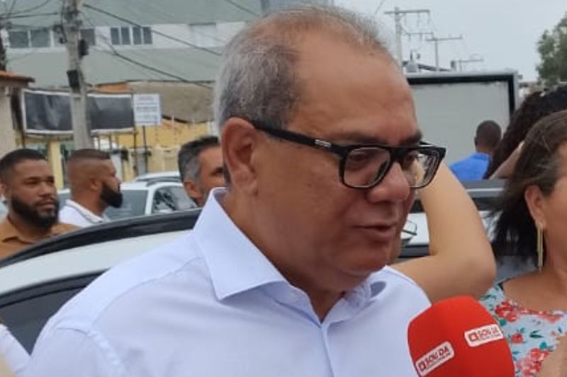 Carlos Muniz compara eleição a Ba-Vi e diz: “Quem errar menos ganha”
