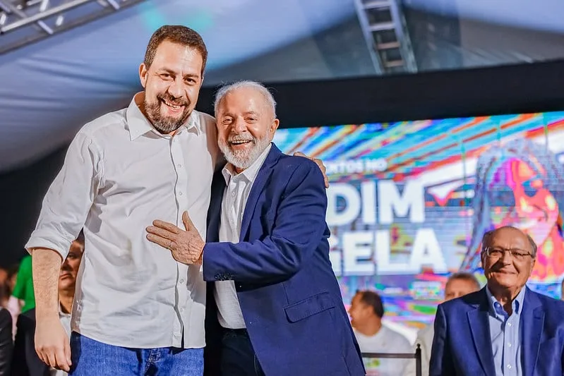 Boulos rejeita comparação entre reuniões de Lula e encontros de Flávio Bolsonaro com Daniel Vorcaro