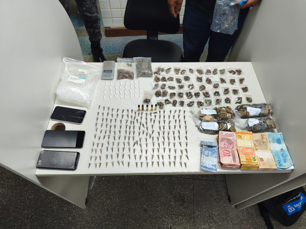 Após confronto com a PM, homem é preso por tráfico em São Caetano com drogas e dinheiro