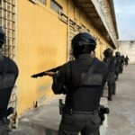 Justiça condena 10 policiais penais por facilitarem entrada de drogas e celulares em presídio