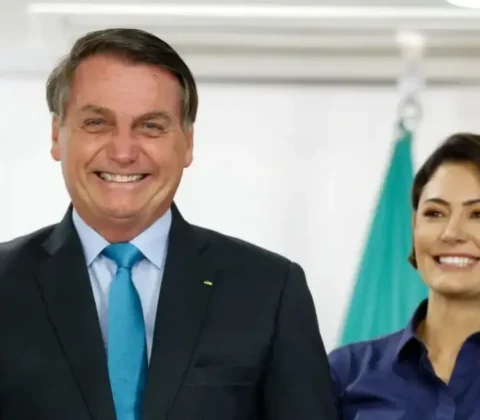 Imagem do post Deputado detalha início do casamento de Bolsonaro e passado de Michelle em Brasília