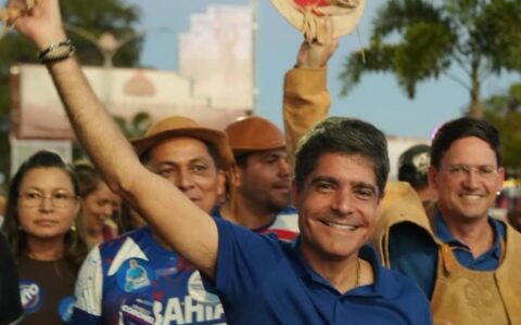 Imagem do post João Santana aposenta o “ACM” e campanha passa a apresentar ex-prefeito apenas como “Neto”