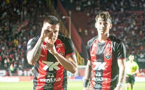 Imagem do post Kayzer decide, Vitória vence o Vasco no Barradão e sobe na tabela do Brasileirão