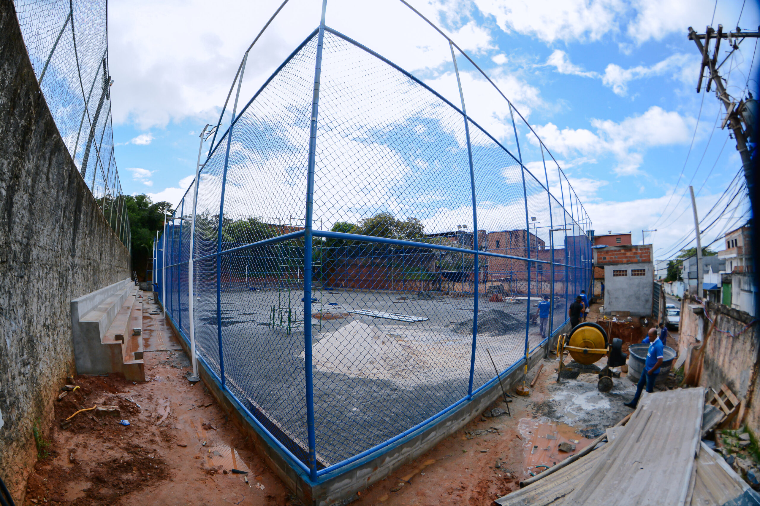 Obras de requalificação do Campo do Vietnã avançam em Lauro de Freitas