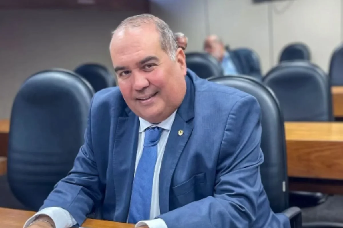 Sandro Régis crava vitória de Neto no 1º turno e valoriza chegada de Coronel à oposição