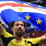 Após brilhar na Copa do Mundo, Vozinha acerta com gigante sul-americano