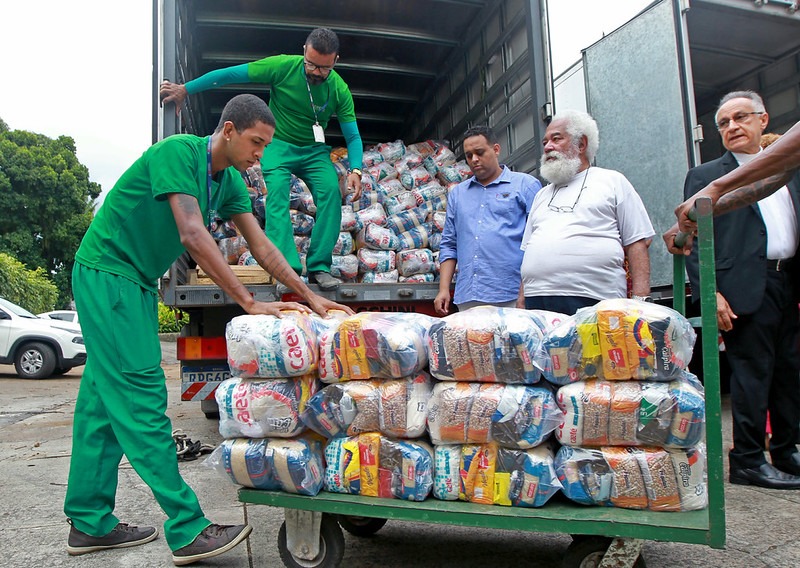 Bahia investiu R$ 5 bilhões em combate à fome; veja ações do programa