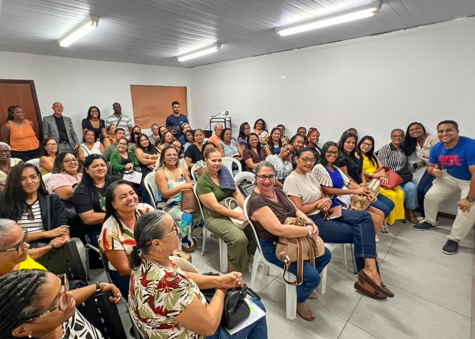 Lauro de Freitas capacita equipes para realização do Censo Escolar 2026