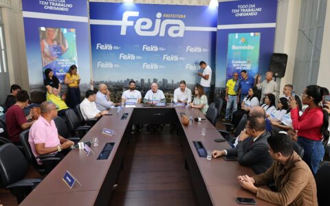 Imagem do post Feira de Santana cria política municipal de entrega domiciliar de medicamentos e muda lógica da assistência farmacêutica na Bahia