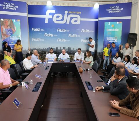 Imagem do post Feira de Santana cria política municipal de entrega domiciliar de medicamentos e muda lógica da assistência farmacêutica na Bahia