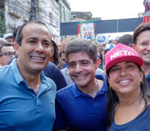 Imagem do post Ana Paula Matos exalta protagonismo feminino e legado histórico no cortejo do 2 de Julho