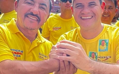 Imagem do post Deputado Roberto Carlos e vereador Randerson Leal reúnem centenas de lideranças políticas durante o Dois de Julho