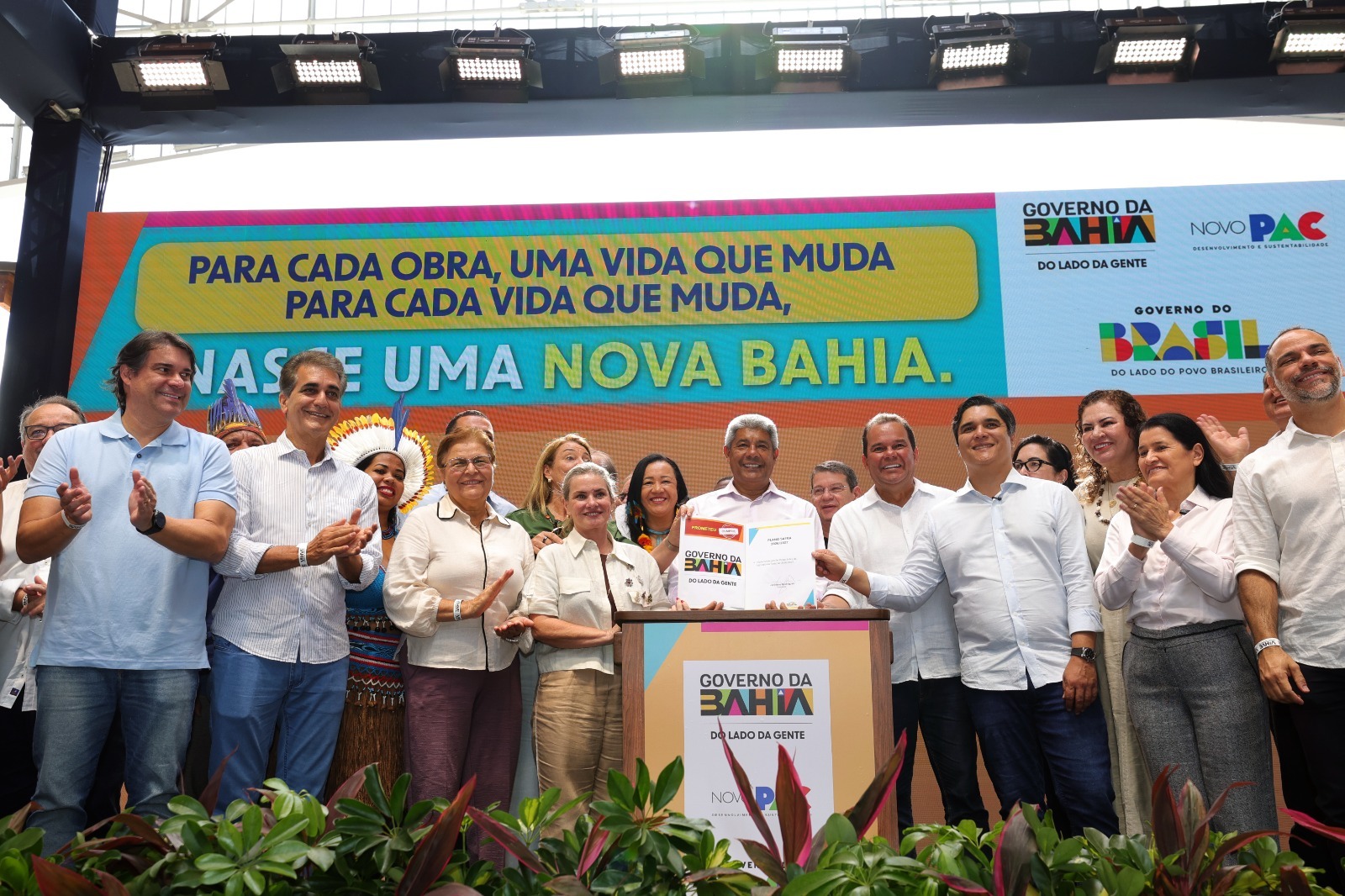 Jerônimo Rodrigues anuncia pacote de R$ 6 bilhões para a Bahia