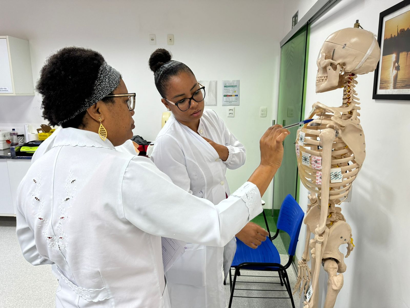 Curso técnico em Enfermagem com bolsas gratuitas em Salvador; veja como participar