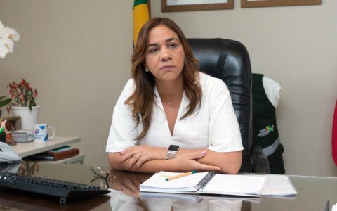 Imagem do post Roberta Santana critica gestão da saúde em Feira após declarações de Zé Ronaldo: “não tem hospital municipal”