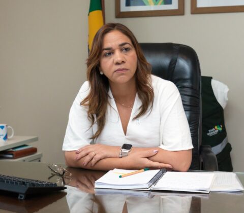 Imagem do post Roberta Santana critica gestão da saúde em Feira após declarações de Zé Ronaldo: “não tem hospital municipal”