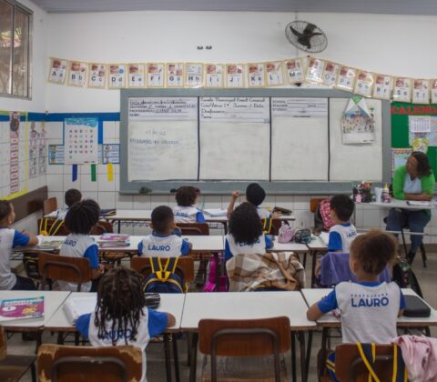 Imagem do post Rede municipal de Lauro de Freitas retoma aulas para o segundo semestre de 2026