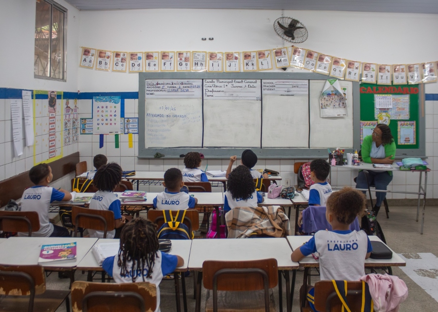Rede municipal de Lauro de Freitas retoma aulas para o segundo semestre de 2026