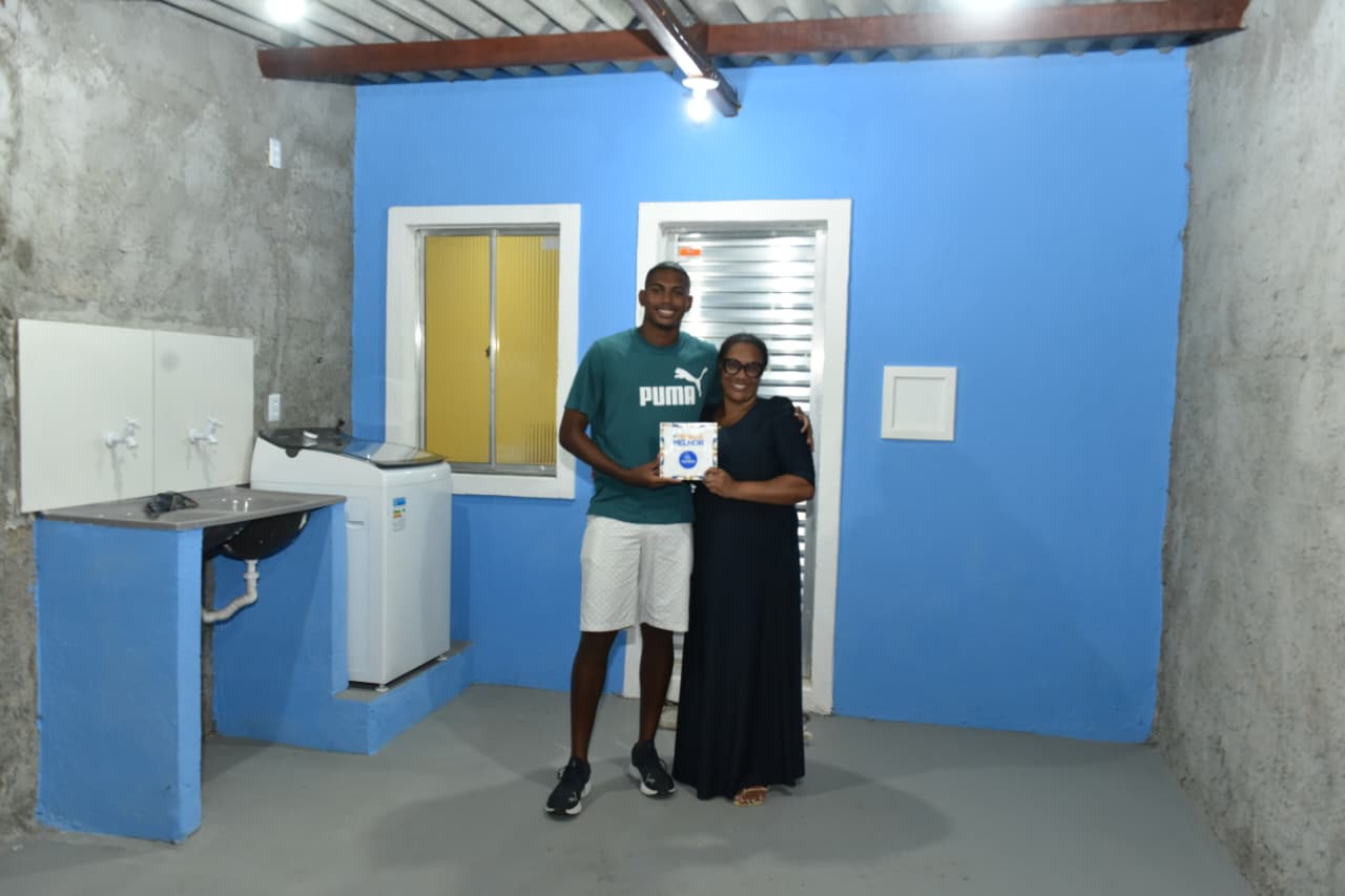 Morar Melhor alcança marca histórica e entrega mais 100 casas reformadas em Salvador