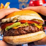 Comer também virou experiência digital: como as redes influenciam escolhas gastronômicas
