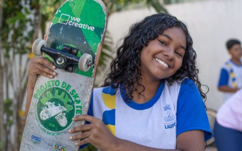 Imagem do post Escola municipal de Lauro de Freitas recebe aula de skate e amplia práticas esportivas entre estudantes