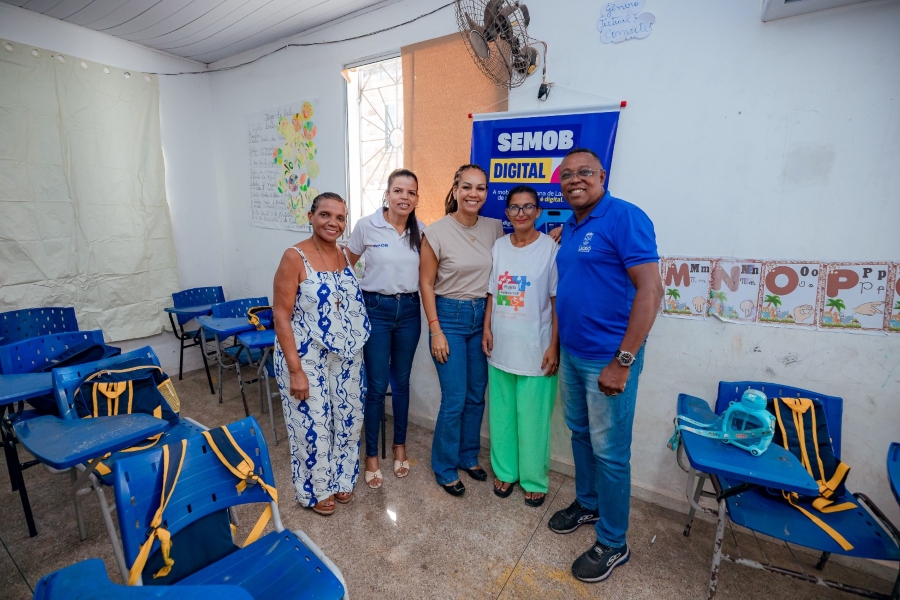 Semob orienta famílias atípicas sobre serviços digitais e Passe Livre em Lauro de Freitas
