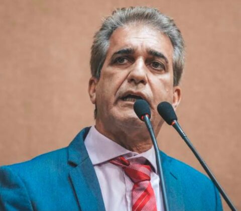 Imagem do post Robinson Almeida critica promessa de ACM Neto para o transporte público de Salvador