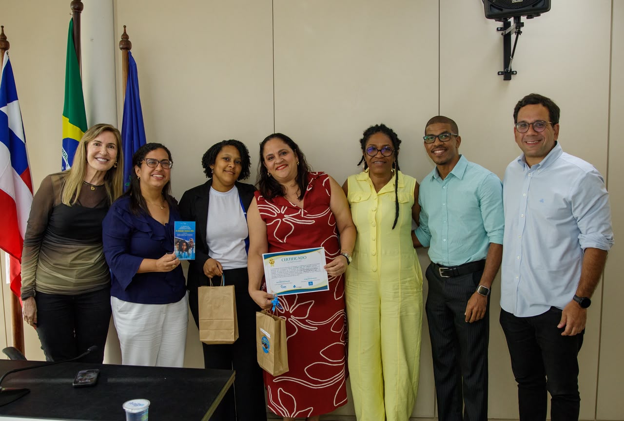 Estudantes são premiados em concurso literário sobre cidadania em Salvador