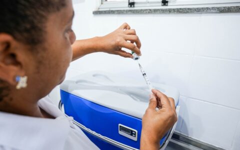 Imagem do post Camaçari disponibiliza vacina contra a dengue; veja quem tem direito