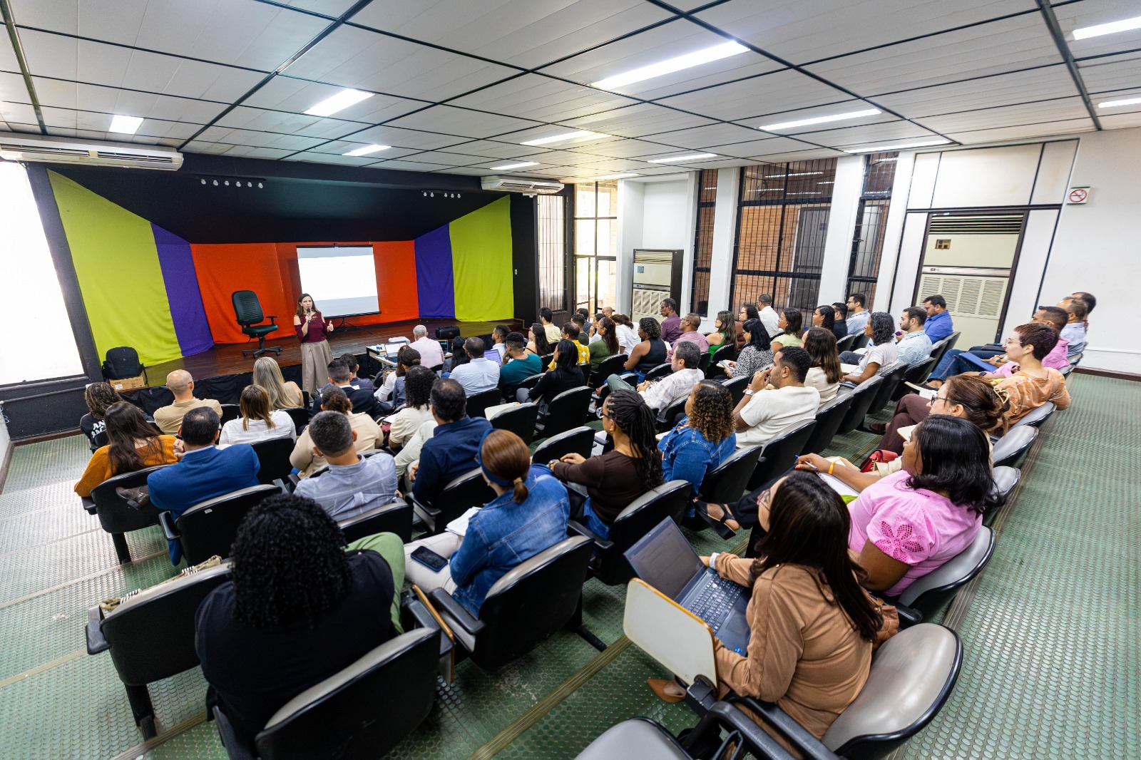 Servidores de Camaçari concluem capacitação sobre Reforma Tributária