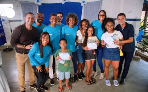 Imagem do post Prefeitura celebra um ano de reabertura da Arena Aquática com entrega de certificados aos nadadores
