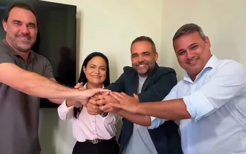 Imagem do post Débora Regis declara apoio à pré-candidatura de Rosalvo à Alba